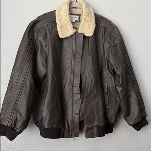 Vintage Leather. Men's Dark Brown Leather Bomber Jacket